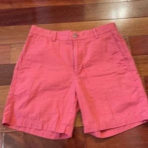 Men’s Vineyard Vines shorts.